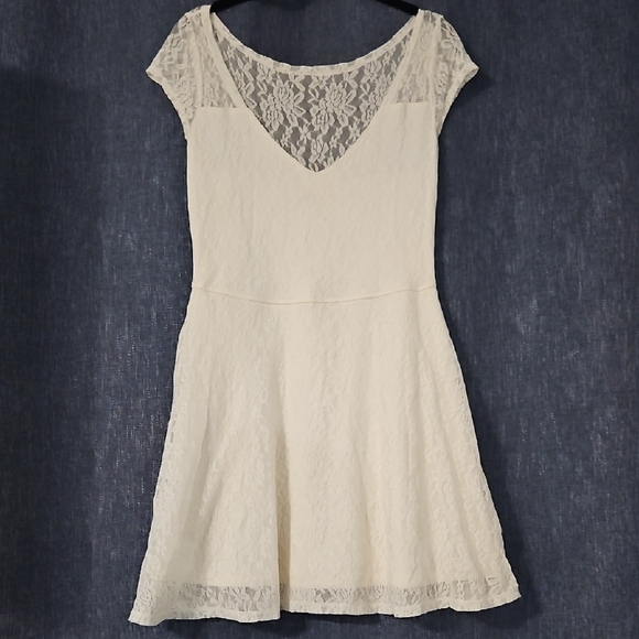 Hollister Dresses & Skirts - Elegant Cream Lace Dress